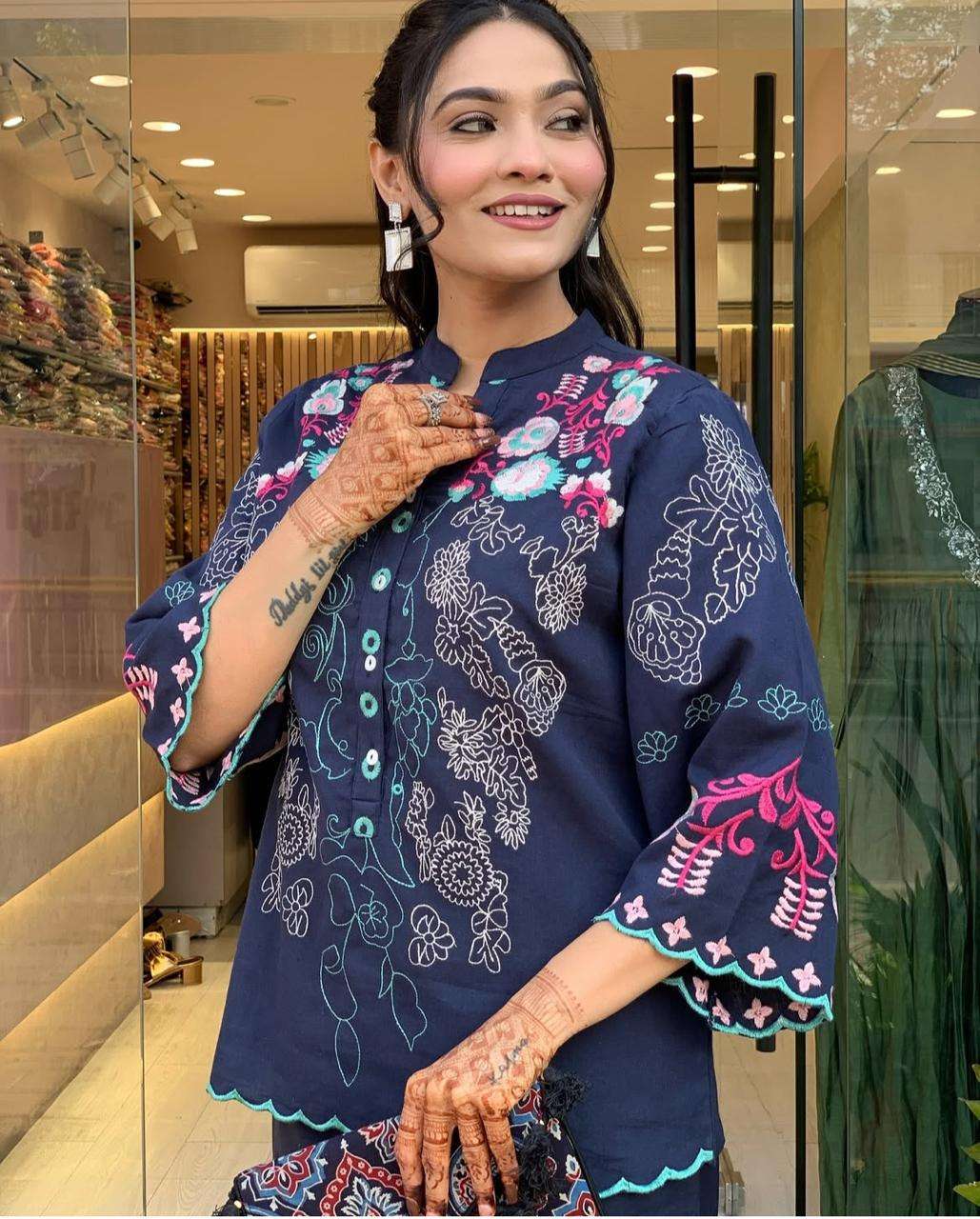 Women's Cotton Embroidery Straight Kurti With Pant Set - Image 3