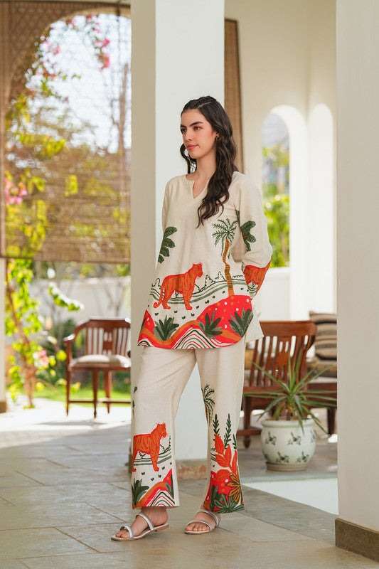 Women's Cotton Floral Printed Straight Short Kurti With Pant Set - Image 3